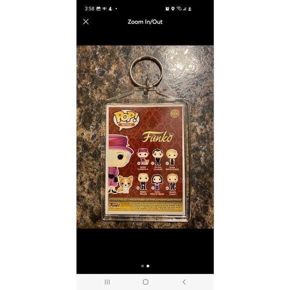Queen Elizabeth 2 & Corgi Funko Keychain - Picture 2 of 2